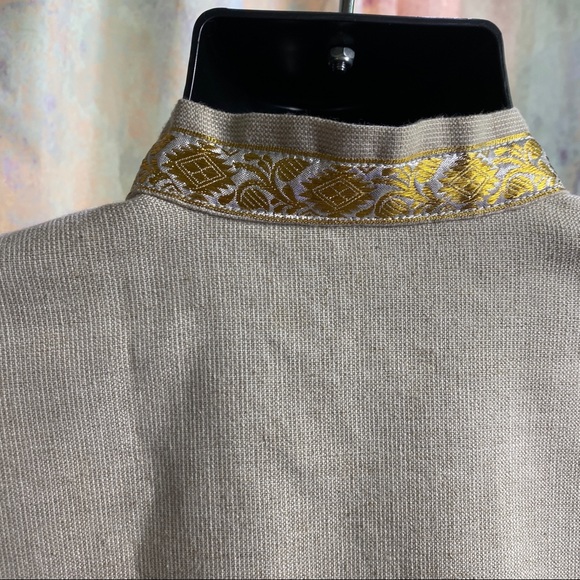📌Tailored Asian Style Stand Up Collar Shirt with Gold Border - Picture 6 of 14